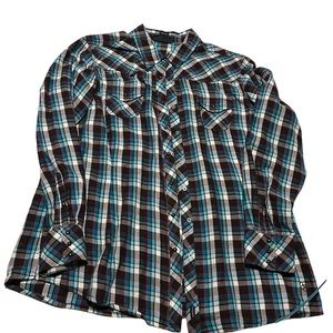 Pearl snap button up